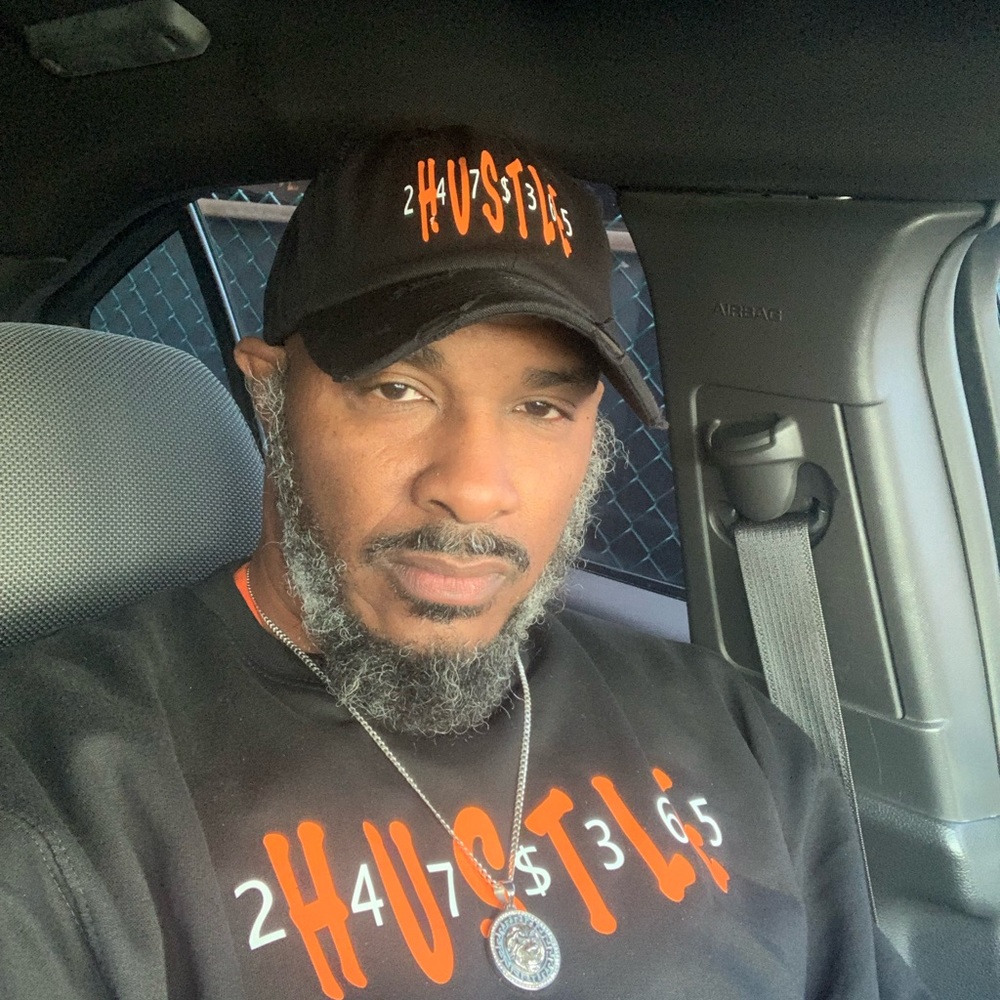 Meet your Posher, Vince